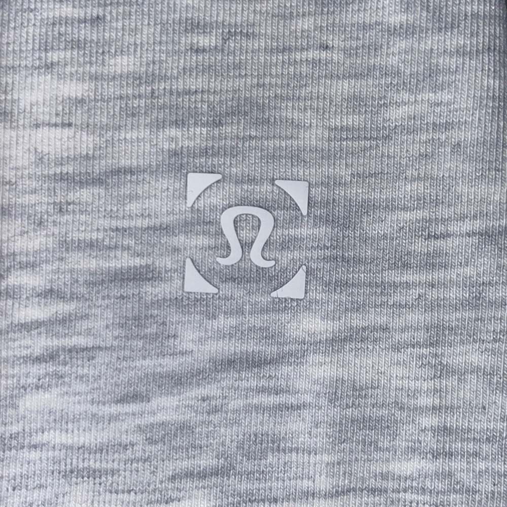 Lululemon mens the fundamental long sleeve shirt - Picture 3 of 3
